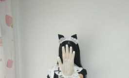 穿上女仆装居然害羞了