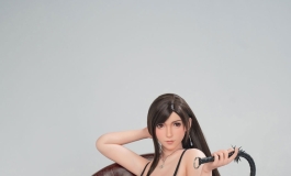 蒂法和爱丽丝，大家更喜欢哪一个最终幻想的女角色呢？