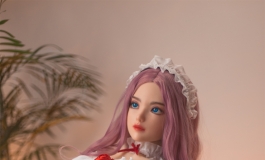 这个女仆有点酷