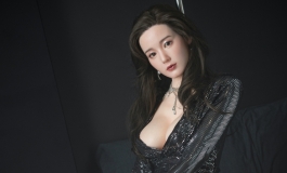 黑裙子小姐姐