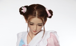 小女仆莉娜驾到,这一脚能挠进你心窝吗