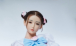 小女仆莉娜驾到,这一脚能挠进你心窝吗