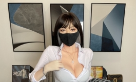 疫情居家办公的玩偶姐姐
