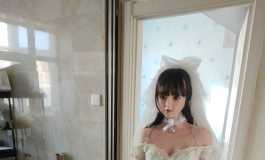 铃兰穿婚纱 姑娘要嫁人啦