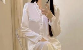 娃娃外面穿白色长袖长裤，里面还有必要穿胸罩和内裤吗？