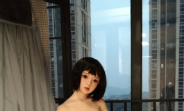 【铃兰多图预警】hxdm绝对不能错过的吧台热裤短发铃兰.....