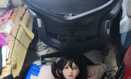 各位大佬后面这个娃娃是哪家的