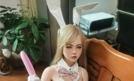 再拍一组兔女郎，海棠感谢艺美的画册