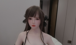 今日份有故事的小姐姐