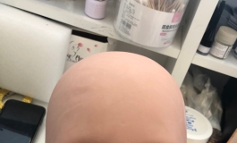没化妆之前吓跑了男朋友，化完妆之后惊艳了所有人