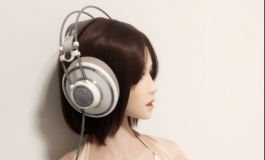 AKG&哈曼人形殿堂级HiFi自动人偶——凯拉R170