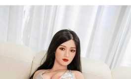 美丽的娃娃