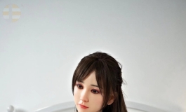 床上独坐，莫知来由。