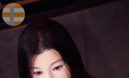 大梦谁先觉，秋风淅淅落霜花