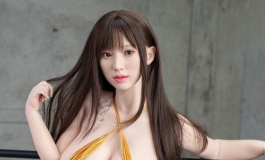 少妇巨乳坦克米葵的诱惑