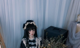 黄昏， 教室的余景犹如烈火燃烧的色彩。