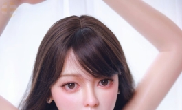 白光嬗为飞烟，已是影子